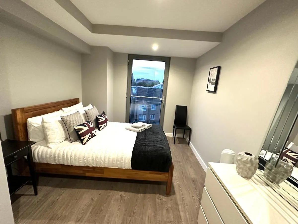 Apartment Modern 3 Bed Flat With Private Terrace In Shoreditch London